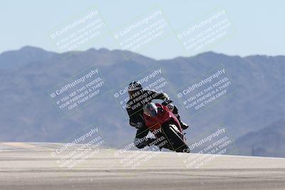 media/Oct-13-2025-Moto Forza (Mon) [[a66d839500]]/3-B Group/Session 4 (Turn 9)/